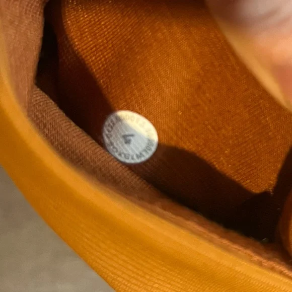 Lululemon 8” Align Ribbed Panel Shorts - Picture 7 of 7